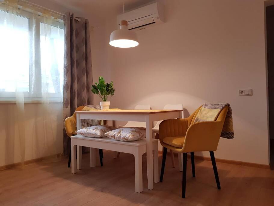 Living City, Apartament Cu Doua Dormitoare Sibiu Bagian luar foto