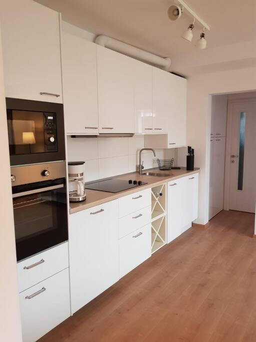 Living City, Apartament Cu Doua Dormitoare Sibiu Bagian luar foto